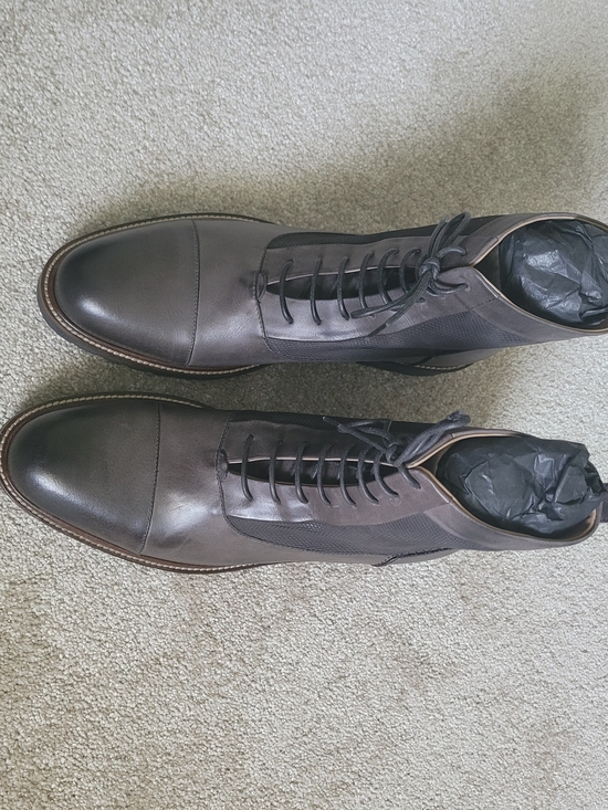 Men\'s Lace-Up Gray Leather Chukka Boots with Rugged Sole main image 8